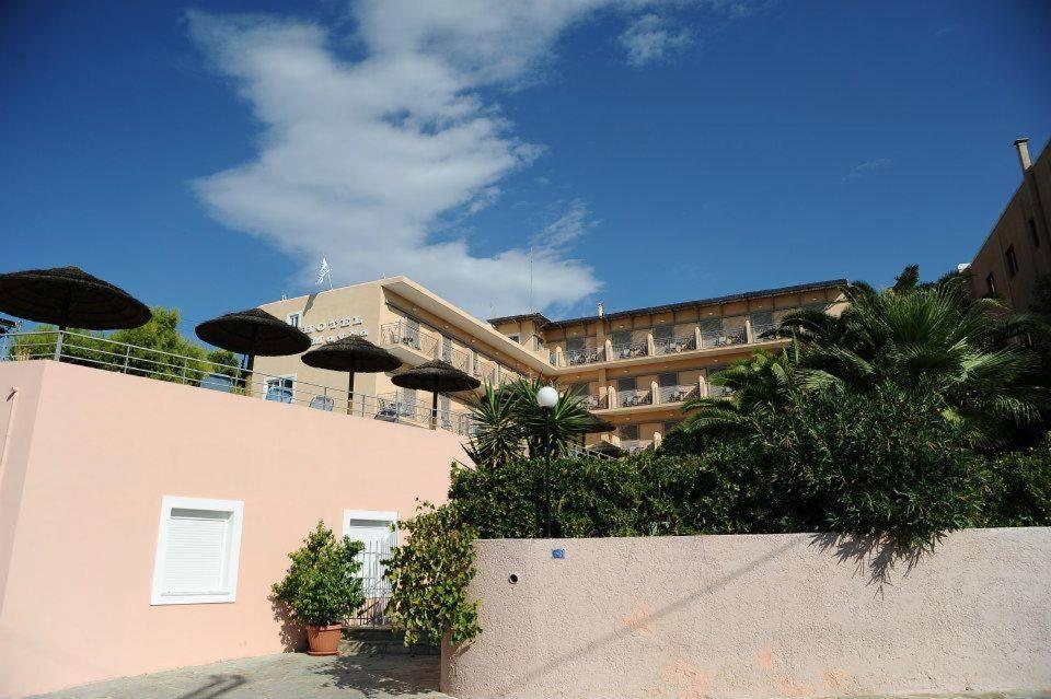 Hotel Magda Agia Marina  Exterior foto