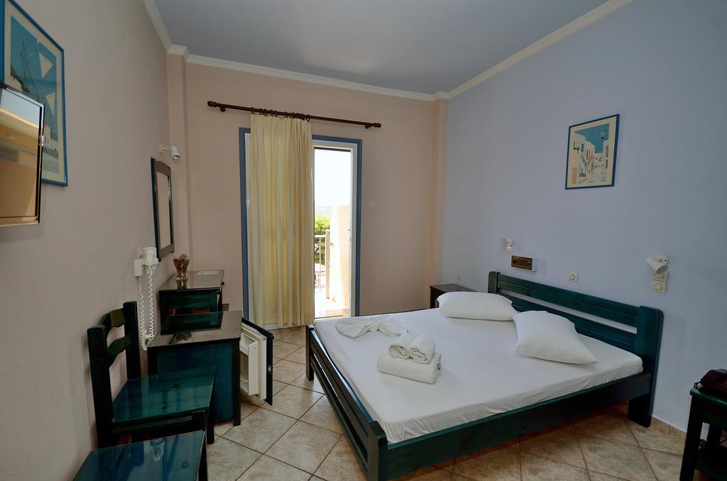 Hotel Magda Agia Marina  Exterior foto