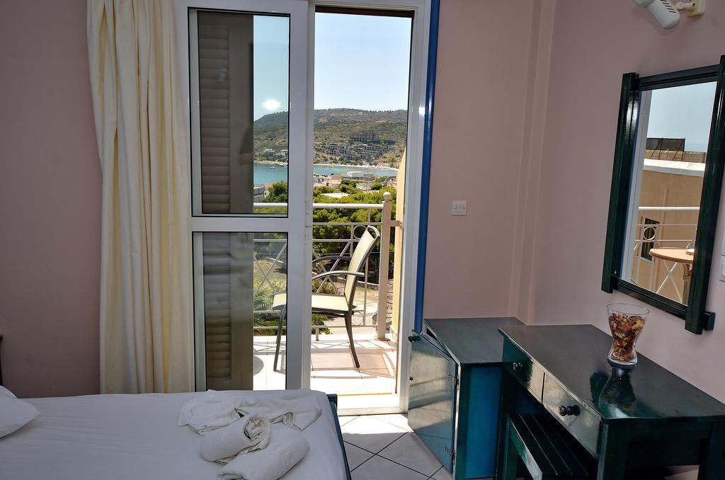 Hotel Magda Agia Marina  Exterior foto